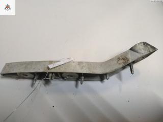 кронштейн переднего бампера Ford Focus 2 поколение [рестайлинг] 2007, 1.8 л., дизель, МКПП, серый, хетчбэк 3 дв., 4M5117D958A