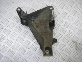 кронштейн двигателя BMW 1 серия E81/E82/E87/E88 2006, 2.0 л., дизель, АКПП, серый, хетчбэк 5 дв., 22116760309