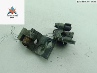 петля двери Volkswagen Polo 3 поколение [рестайлинг] 2000, чёрный, хетчбэк 3 дв.