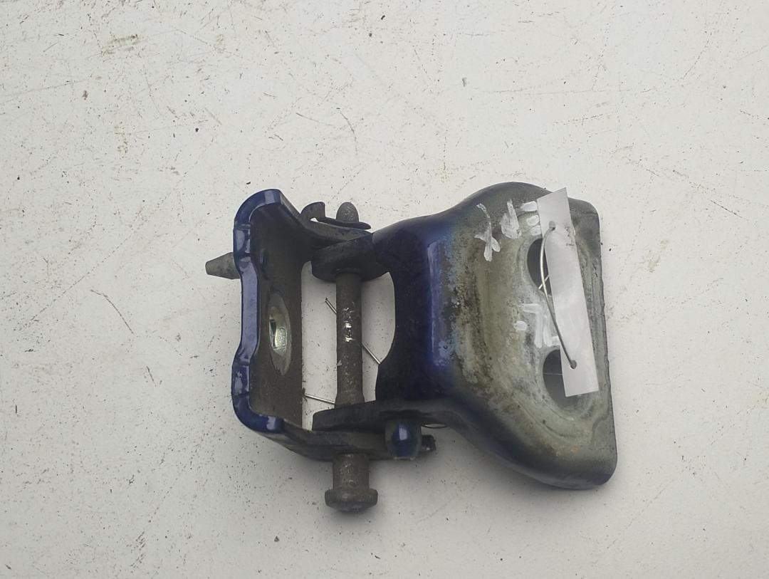 петля двери Citroen C4 2007, синий, хетчбэк 5 дв.