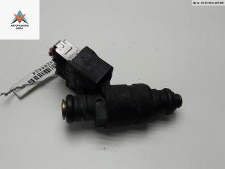 форсунка Volkswagen Golf 4 поколение 1998, 1.6 л., бензин, МКПП, чёрный, хетчбэк 3 дв., 037906031AA