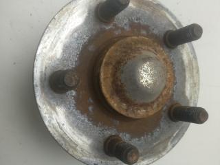 ступица задняя левая Chrysler PT Cruiser 1 поколение 2003, 2.2 л., дизель, МКПП, серый, хетчбэк 5 дв.