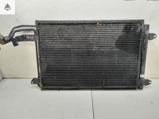 радиатор кондиционера Volkswagen Golf 5 поколение 2005, 1.6 л., бензин, МКПП, чёрный, хетчбэк 3 дв., 1K0820191A