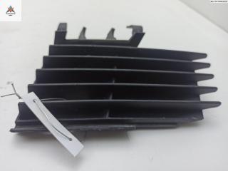 заглушка (решетка) в бампер Opel Vectra C 2002, 1.8 л., бензин, МКПП, серый, седан, 09186127