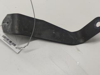 кронштейн (крепление) Audi A6 4B/C5 2000, 2.8 л., бензин, АКПП, чёрный, универсал, 4B0951230D