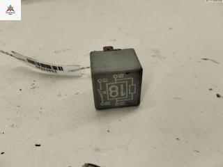 реле (прочие) Volkswagen Golf 2 поколение 1988, 1.3 л., бензин, МКПП, чёрный, хетчбэк 3 дв., 191937503