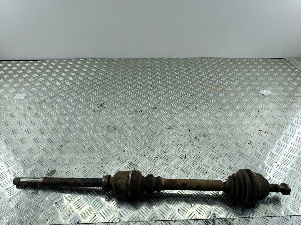 полуось передняя правая (приводной вал, ШРУС) Peugeot 307 1 поколение 2004, 1.6 л., бензин, МКПП, серый, универсал, 9636786880 - фото №1
