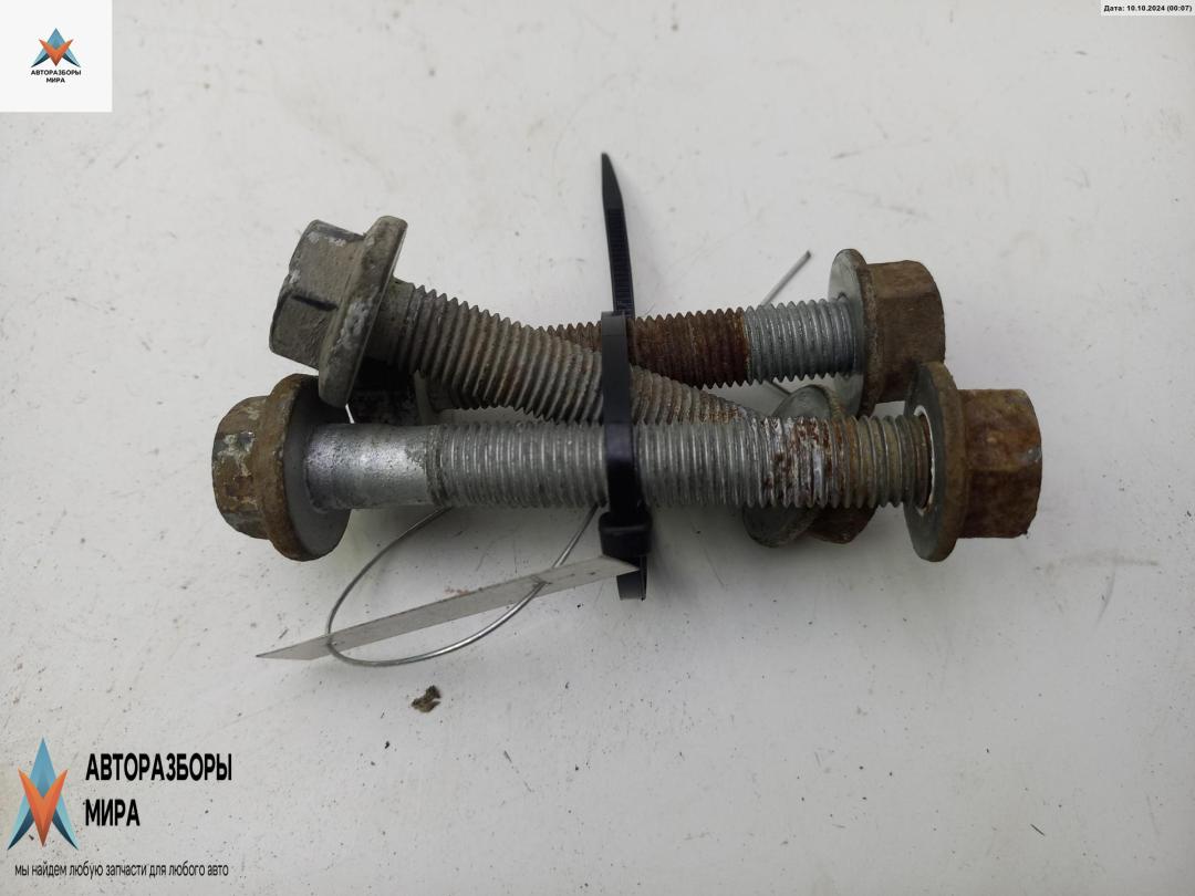 Болт крепления Opel Vectra C 2003, 1.8 л., бензин, МКПП, серый, хетчбэк 5 дв. - фото №1