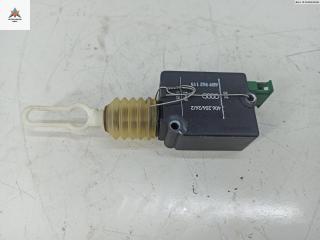 активатор замка багажника Audi A6 4B/C5 1999, 2.8 л., бензин, АКПП, серый, универсал, 4B9962115