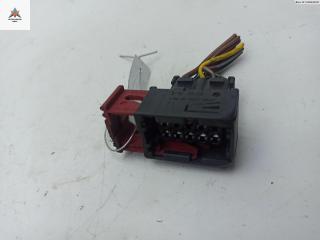 разъем (фишка) проводки Opel Signum C 2003, 3.0 л., дизель, МКПП, серый, хетчбэк 5 дв., 19671881