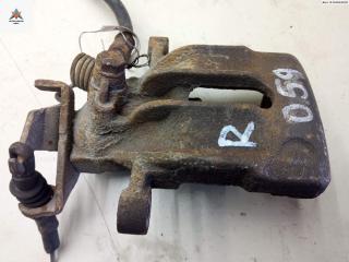 суппорт задний правый Mitsubishi Carisma 1 поколение [рестайлинг] 2003, 1.6 л., бензин, МКПП, серый, хетчбэк 5 дв.