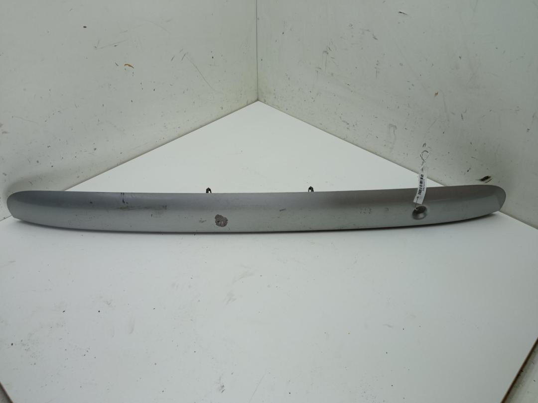накладка подсветки номера Honda Civic 7 поколение 2001, 1.6 л., бензин, МКПП, серый, хетчбэк 5 дв., 74890S6D - фото №1