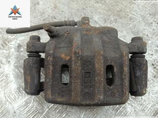 суппорт передний правый Mitsubishi Space Wagon 3 поколение (Typ N50) 2003, 2.0 л., бензин, МКПП, серый, минивэн