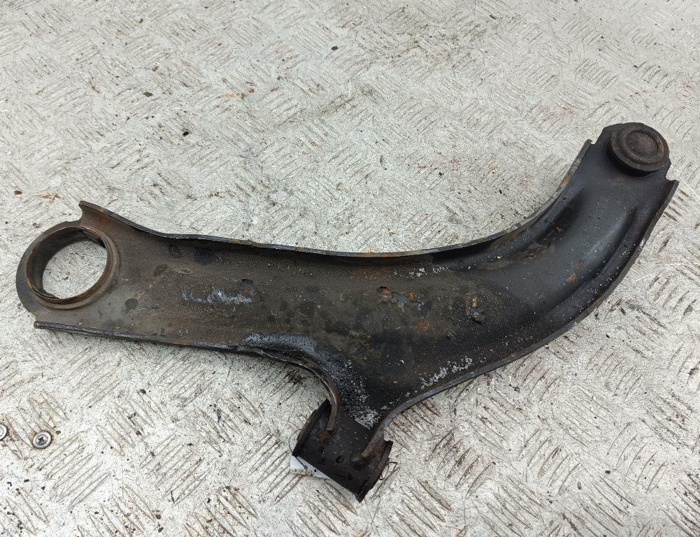 рычаг передний правый Nissan Micra K12 2006, 1.2 л., бензин, МКПП, серый, хетчбэк 3 дв.