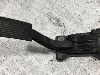 педаль Nissan Navara D40 2006, 2.5 л., дизель, АКПП, серый, внедорожник 5 дв., 18002EB400