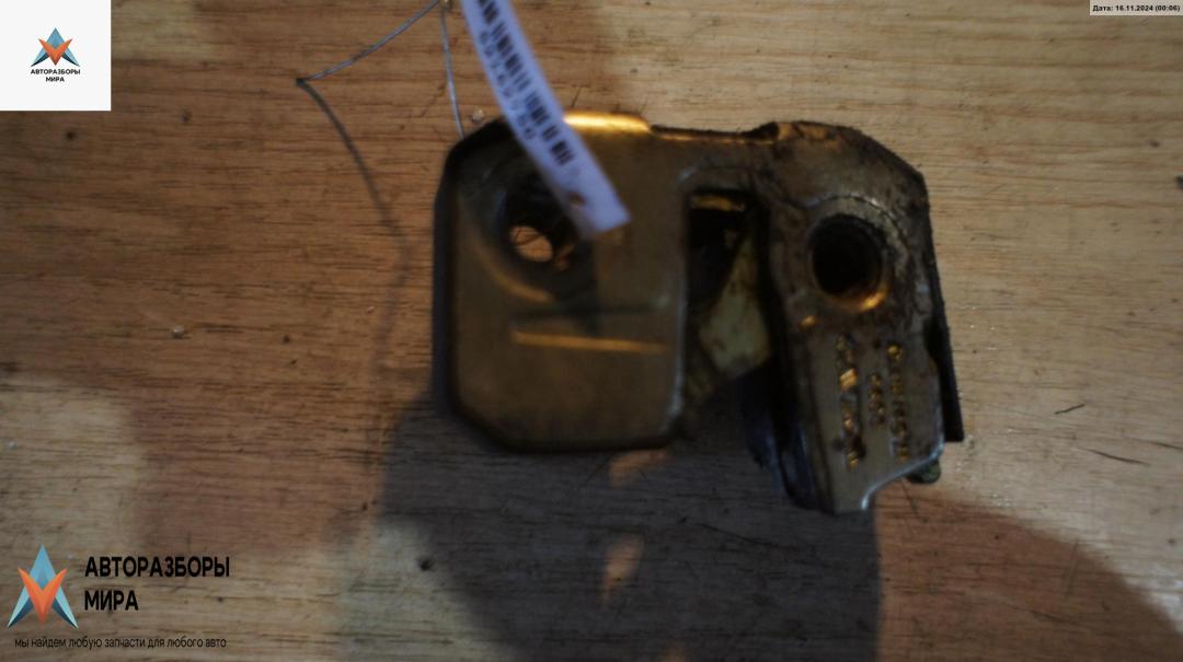 замок двери задней правой Volvo 940 1 поколение 1991, 2.3 л., бензин, МКПП, серый, универсал - фото №1