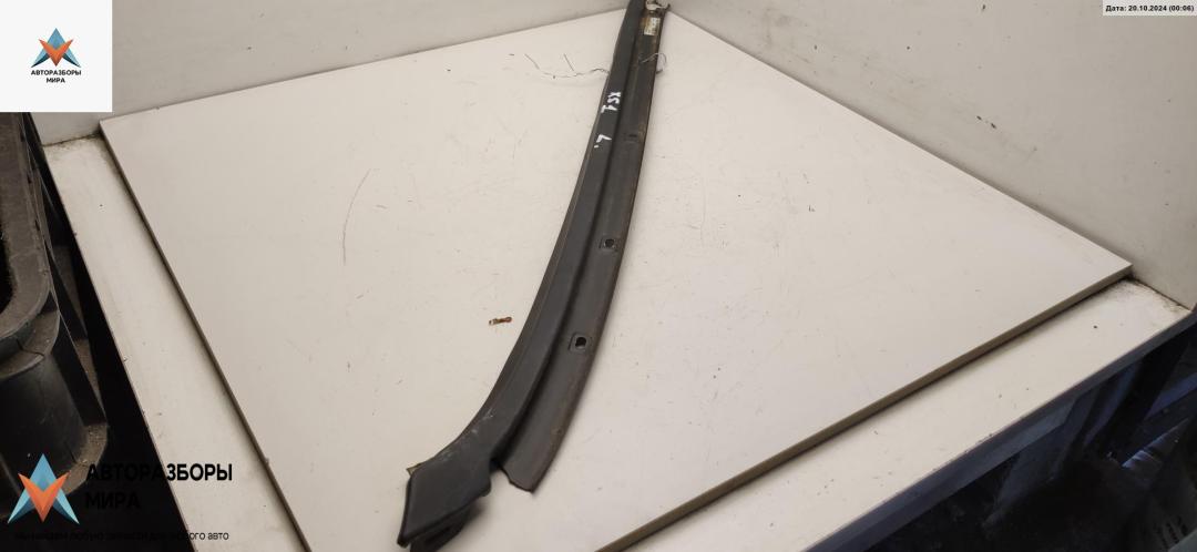 молдинг лобового стекла Citroen Xsara 1 поколение 1998, 1.8 л., бензин, МКПП, зелёный, хетчбэк 5 дв., 9623142980 - фото №1