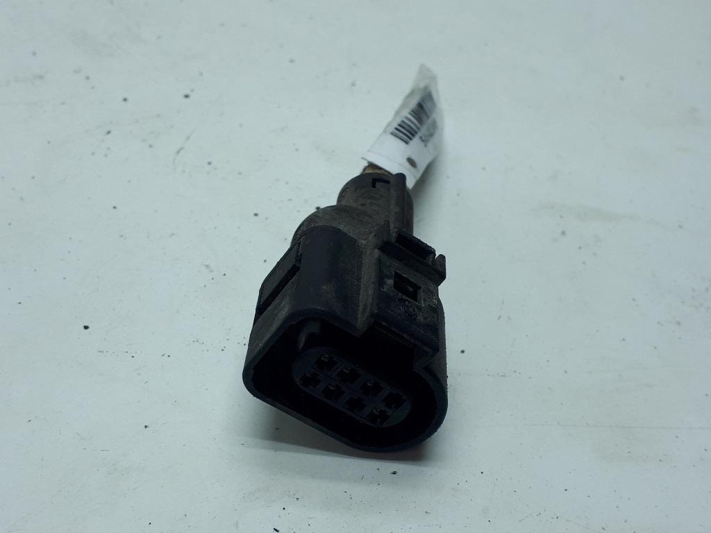 разъем (фишка) проводки Volkswagen Golf-5 2004, 1.4 л., бензин, МКПП, чёрный, хетчбэк 5 дв., 1J0973714