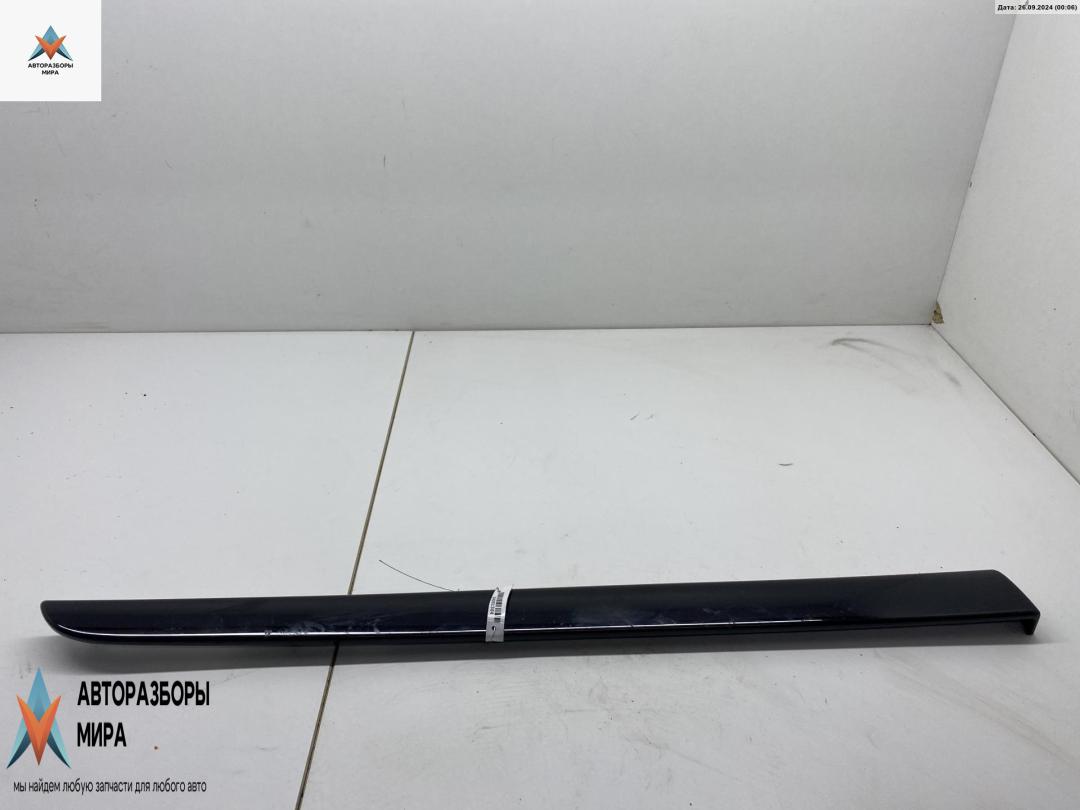 накладка декоративная Audi A4 B6 2003, 2.5 л., дизель, МКПП, чёрный, универсал, 8E0867419G - фото №1