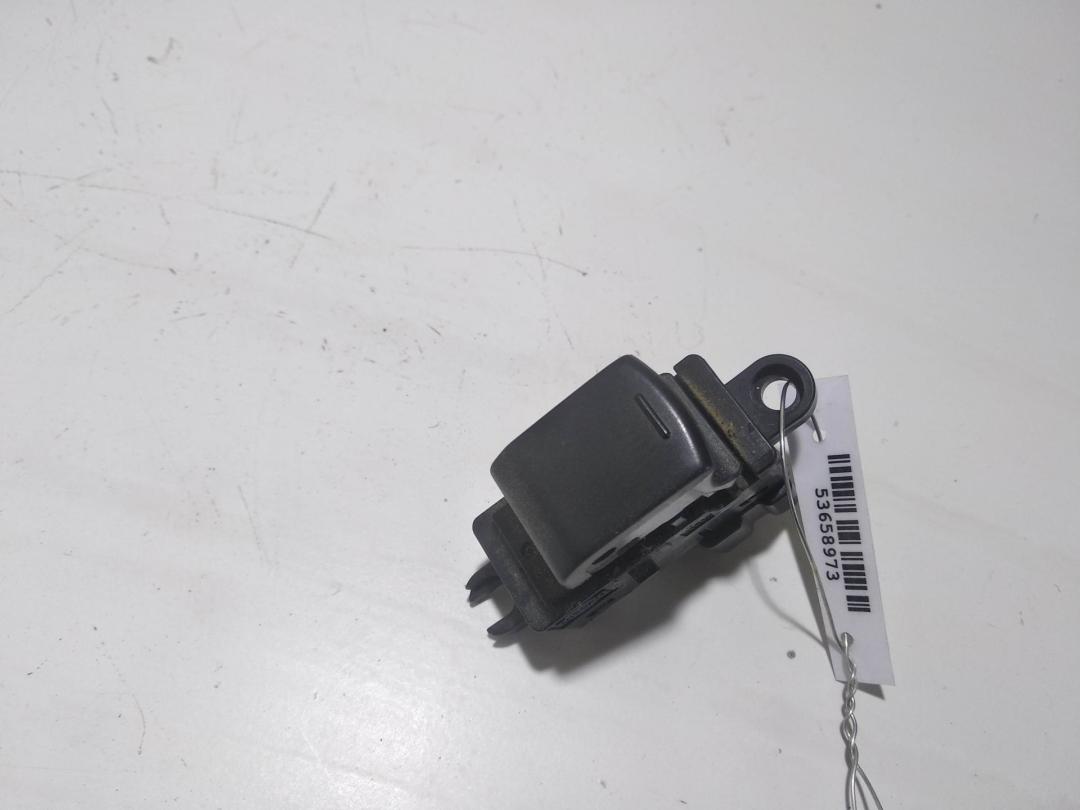 кнопка стеклоподъемника заднего левого Nissan Qashqai J10 2007, 1.6 л., бензин, МКПП, серый, внедорожник 5 дв.