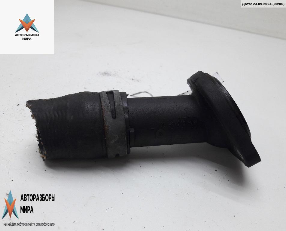 корпус термостата Volkswagen Polo 4 поколение 2004, 1.4 л., дизель, МКПП, синий, хетчбэк 5 дв. - фото №1