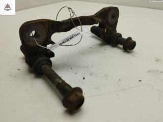 скоба суппорта Mitsubishi Lancer 9 поколение 2004, 2.0 л., бензин, МКПП, серый, универсал