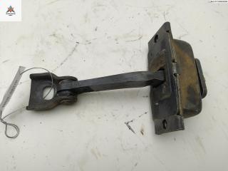 Ограничитель открывания двери задней Mercedes-Benz A-Класс W168 1999, хетчбэк 5 дв.