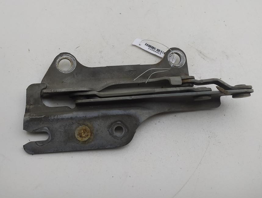петля капота правая Mazda Xedos 9 2000, серый, седан, T001-52-410A