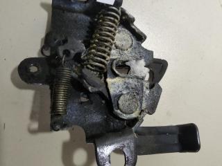 замок капота Toyota Yaris XP9 2005, 1.0 л., бензин, МКПП, серый, хетчбэк 5 дв.