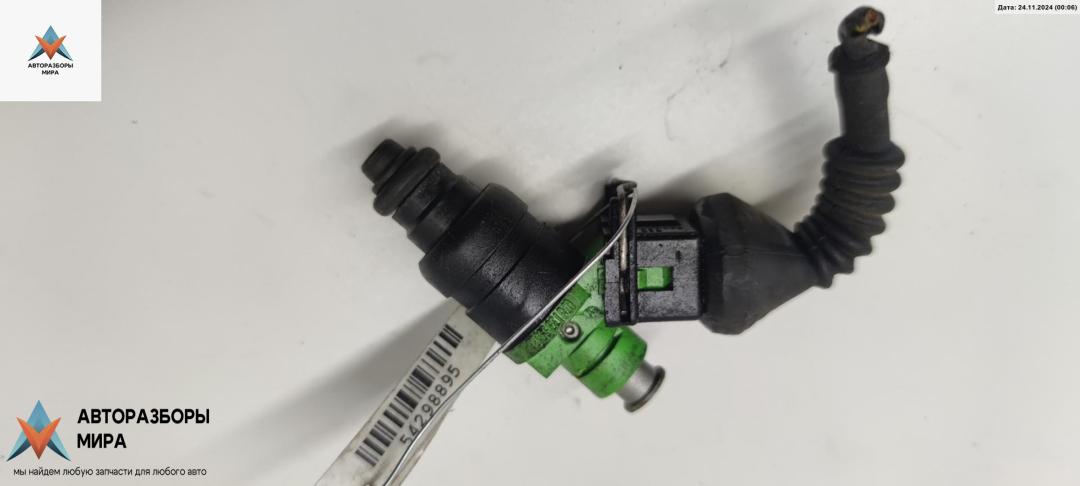 форсунка Audi A6 4B/C5 1997, 2.4 л., бензин, МКПП, серый, седан, 078133551BB - фото №1