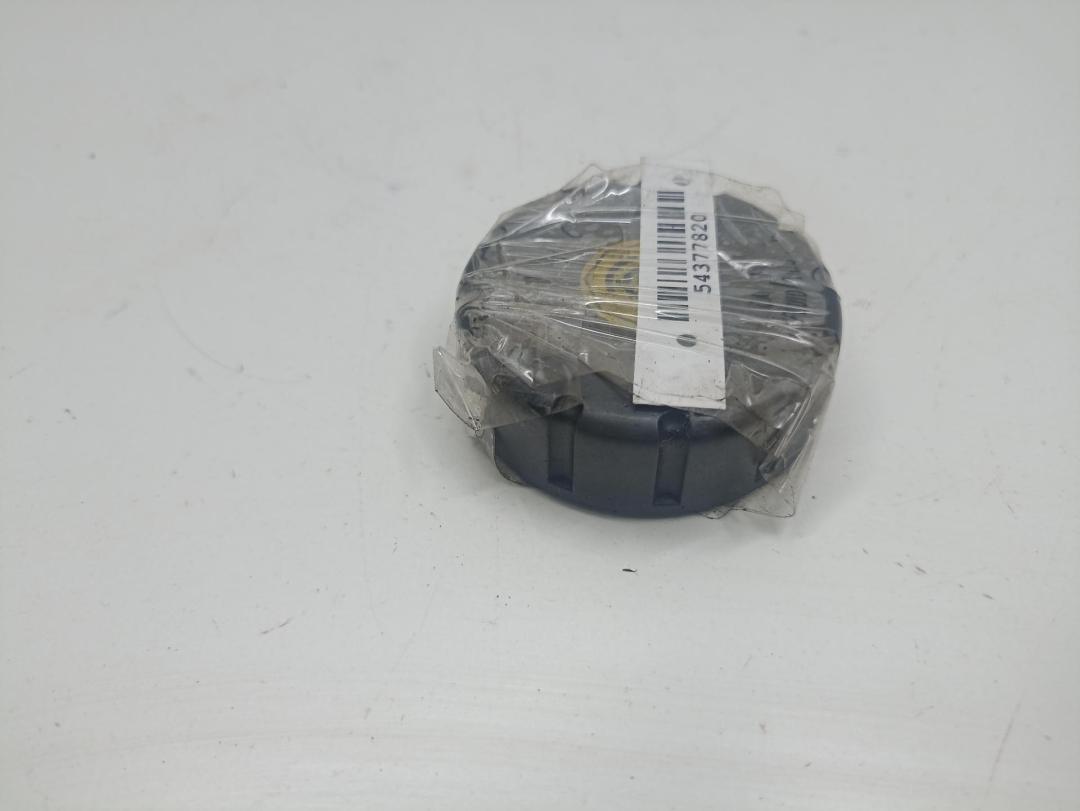 Крышка бачка тормозной жидкости Opel Astra G 2002, 2.2 л., бензин, МКПП, серый, хетчбэк 5 дв.