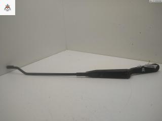 Щеткодержатель (поводок стеклоочистителя) передний Nissan Micra 2 поколение (K11) 1999, 1.0 л., бензин, МКПП, чёрный, хетчбэк 3 дв.