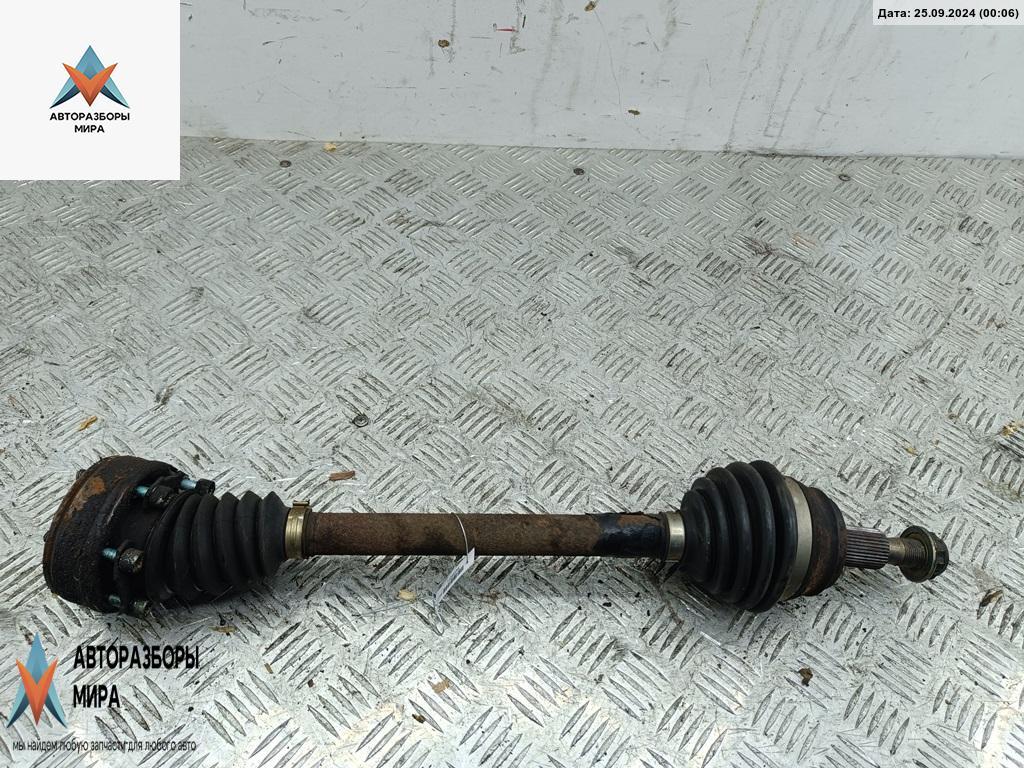 полуось передняя левая (приводной вал, ШРУС) Volkswagen Golf 4 поколение 2000, 1.4 л., бензин, МКПП, синий, универсал - фото №1
