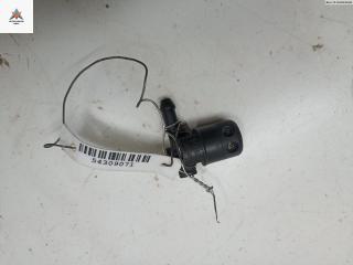 форсунка омывателя лобового стекла Opel Astra H/Family [рестайлинг] 2005, 1.9 л., дизель, МКПП, синий, хетчбэк 3 дв.