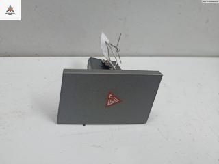 кнопка аварийной сигнализации Opel Signum C [рестайлинг] 2005, 1.9 л., дизель, АКПП, серый, хетчбэк 5 дв., 13138255