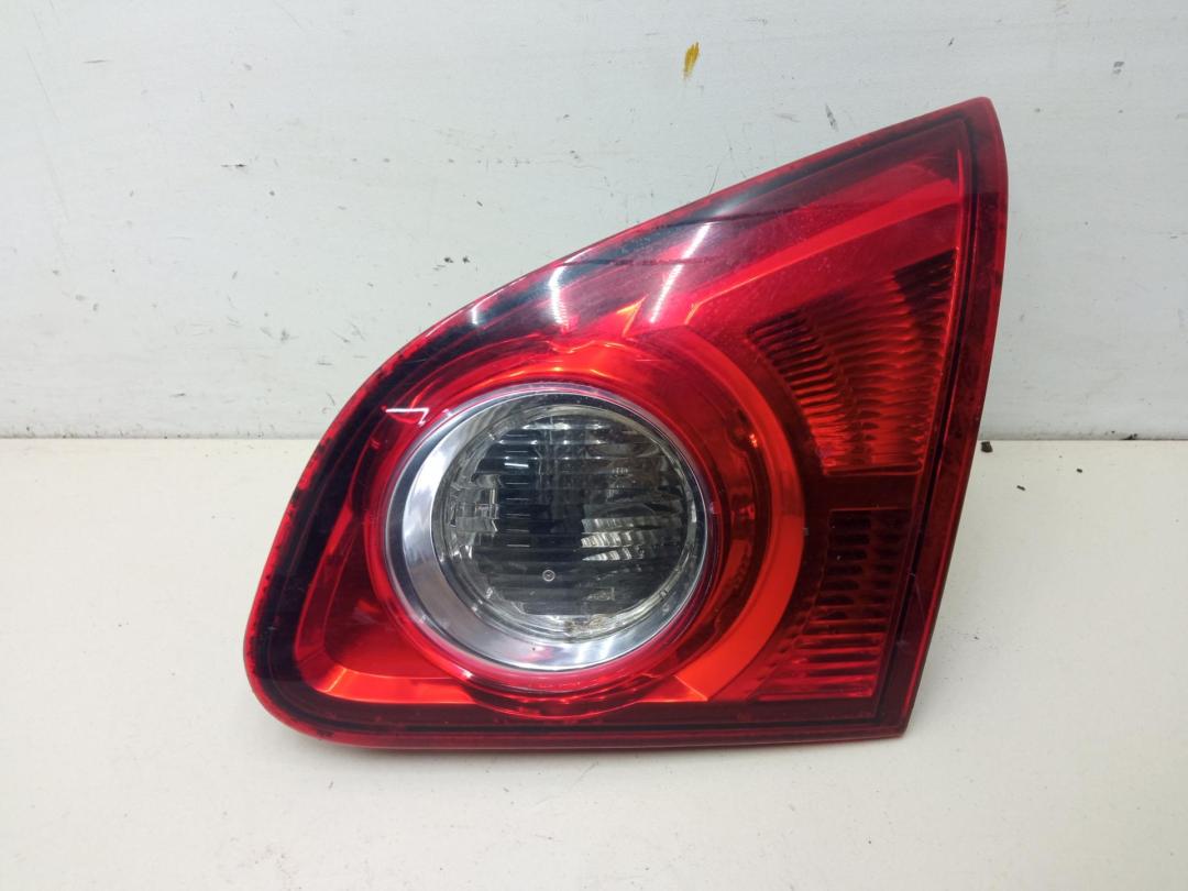 фонарь крышки багажника правый Nissan Qashqai J10 2007, 1.6 л., бензин, МКПП, серый, внедорожник 5 дв.