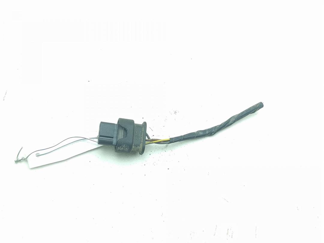 разъем (фишка) проводки BMW 3 E90/E91/E92/E93 2005, 2.0 л., дизель, МКПП, чёрный, универсал, 6934315