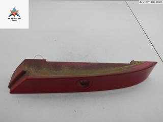 Ус под фонарь (накладка) правый Ford Mondeo 2 поколение 1998, 1.6 л., i, бензин, МКПП, красный, хетчбэк 5 дв.