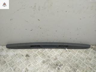 накладка подсветки номера Ford Fusion 1 поколение [рестайлинг] 2007, 1.4 л., бензин, МКПП, красный, хетчбэк 5 дв., 2N11N43404AK