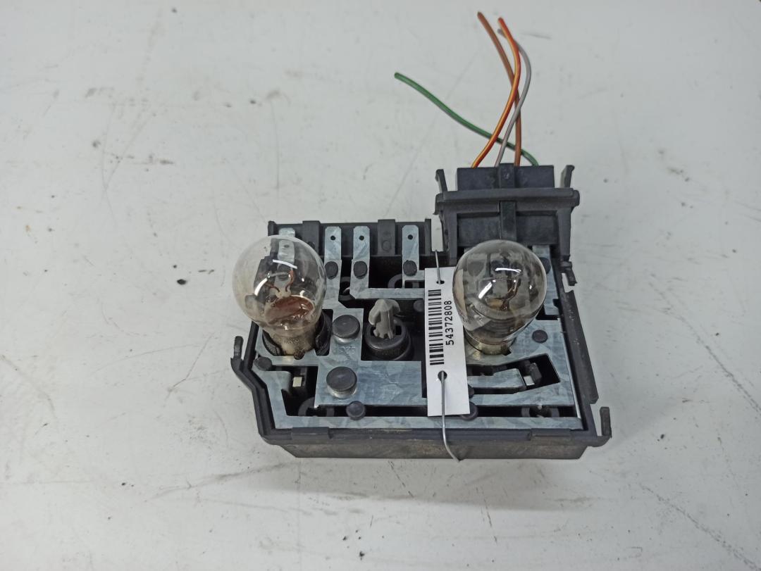 Плата фонаря заднего правого Audi A8 D2 1995, 4.2 л., бензин, АКПП, чёрный, седан, B5831BL