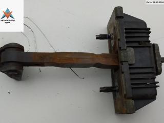 ограничитель открывания двери Toyota Avensis 2 поколение (T250) 2004, седан