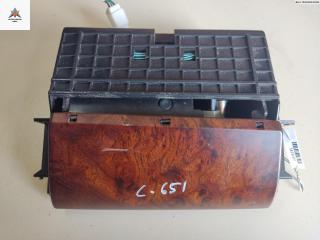 пепельница Hyundai Terracan 1 поколение [рестайлинг] 2004, 2.9 л., дизель, МКПП, зелёный, внедорожник 5 дв., 84550-H1610