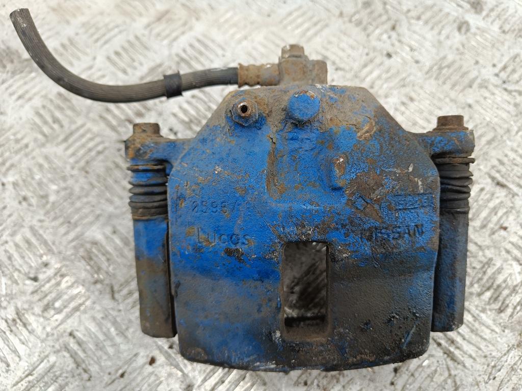 суппорт передний правый Nissan Primera P12 2006, 1.6 л., бензин, МКПП, серый, седан