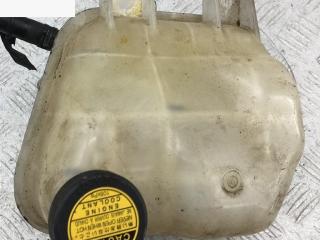 бачок расширительный Toyota RAV4 2 поколение (XA20) 2002, 2.0 л., дизель