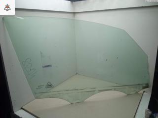 стекло двери передней правой Kia Venga 1 поколение 2011, 1.4 л., дизель, МКПП, белый, хетчбэк 5 дв.