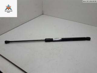 амортизатор крышки багажника (3-5 двери) Volkswagen Passat B5 [рестайлинг] 2004, 2.0 л., дизель, МКПП, чёрный, универсал, 1J6827550C