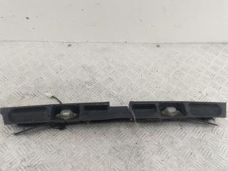 накладка подсветки номера Nissan Primera P11 1996, 2.0 л., дизель, МКПП, зелёный, седан