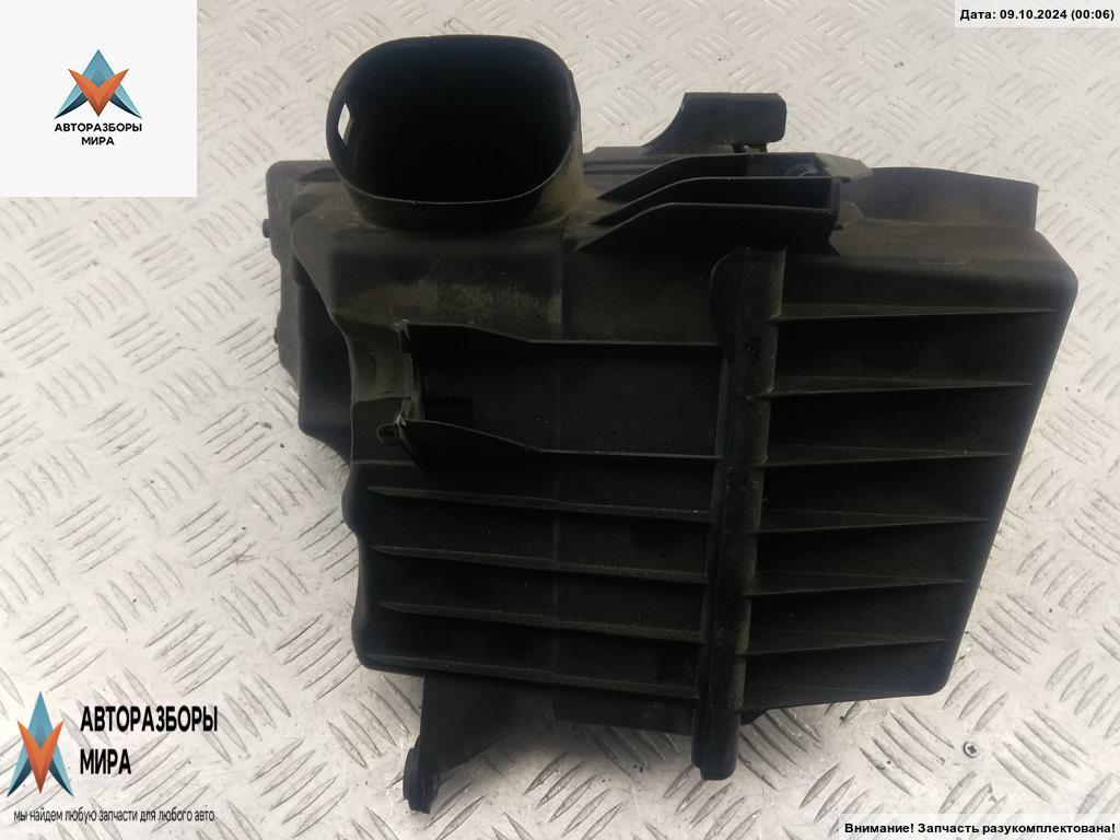 корпус воздушного фильтра Skoda Fabia 1 поколение (6Y) 2002, 1.9 л., дизель, МКПП, зелёный, универсал - фото №1