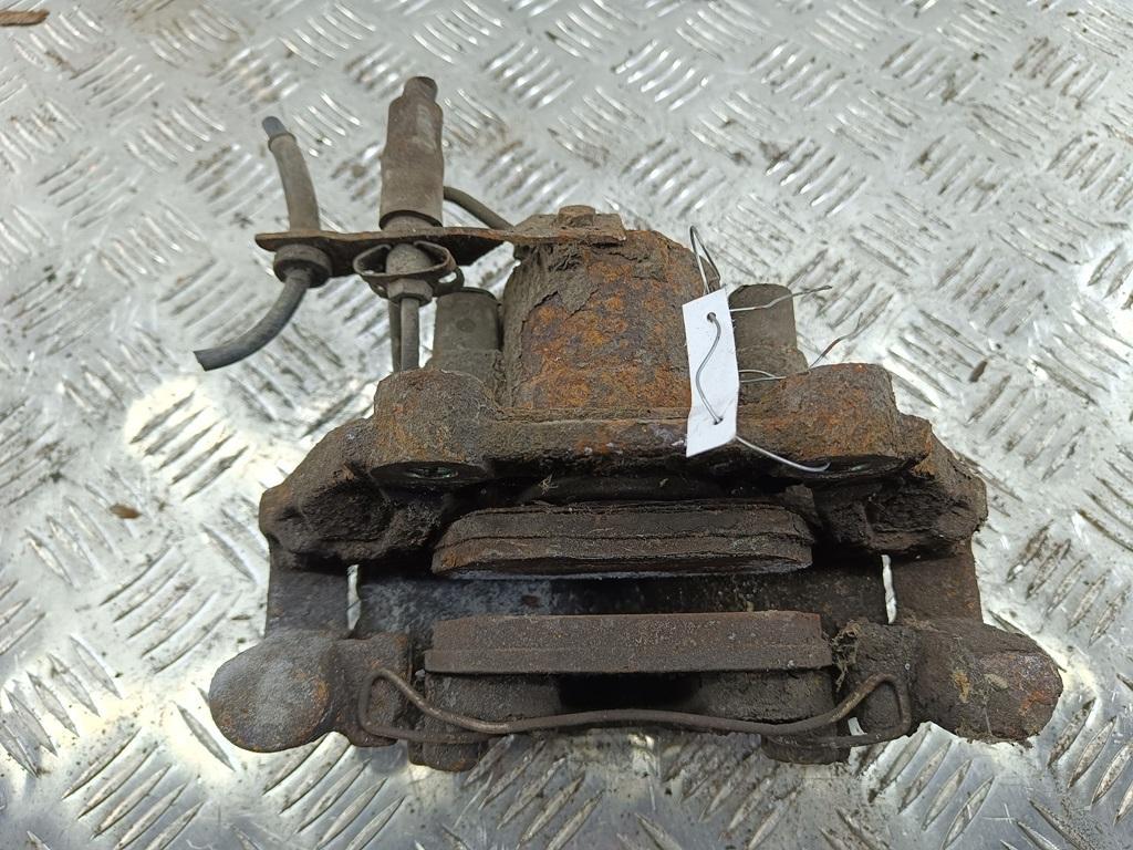 суппорт передний правый Audi A4 B5 1995, 1.8 л., бензин, МКПП, белый, седан