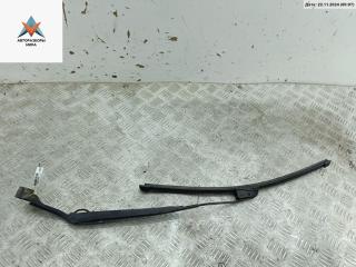 Щеткодержатель (поводок стеклоочистителя) передний Hyundai Terracan 1 поколение 2003, 2.9 л., дизель, МКПП, зелёный, внедорожник 5 дв.